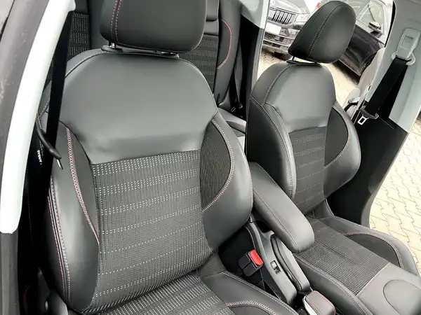 PEUGEOT 2008 (22/24)