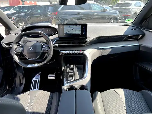 PEUGEOT 3008 (17/26)