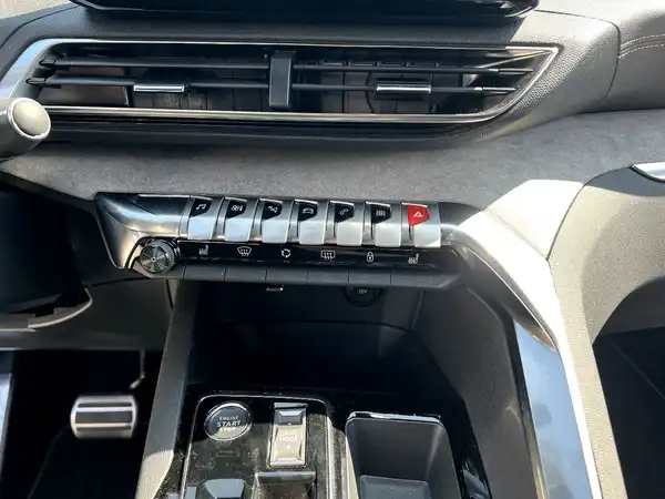 PEUGEOT 3008 (23/26)