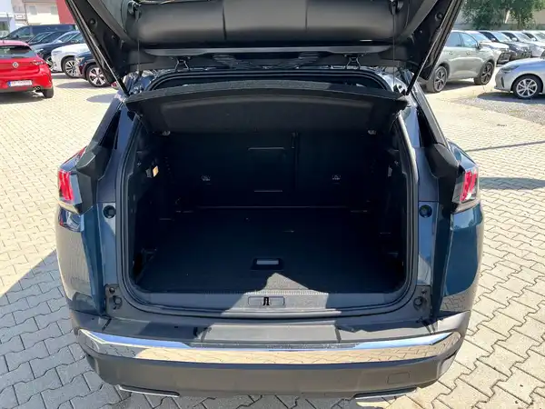 PEUGEOT 3008 (7/26)