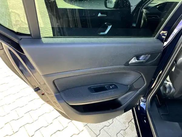 PEUGEOT 308 (11/25)