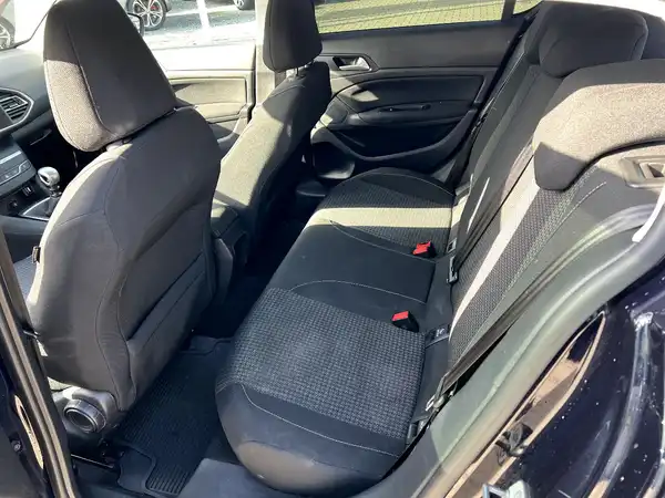 PEUGEOT 308 (12/25)