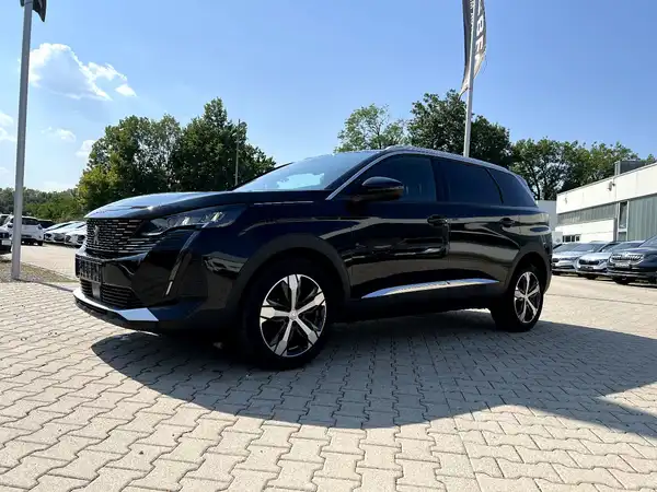 PEUGEOT 5008 (1/26)