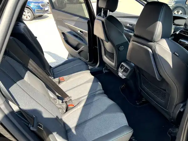 PEUGEOT 5008 (14/26)