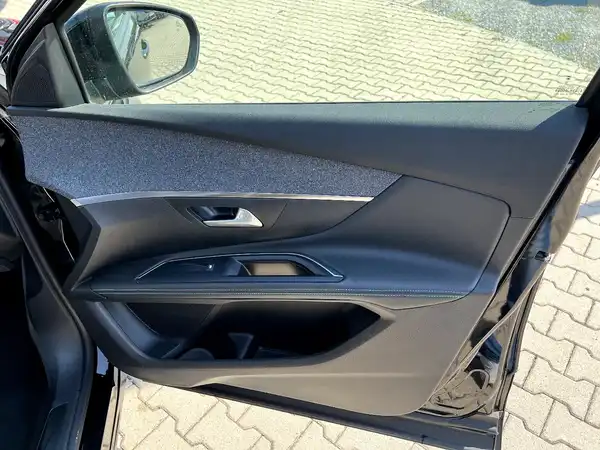 PEUGEOT 5008 (19/26)