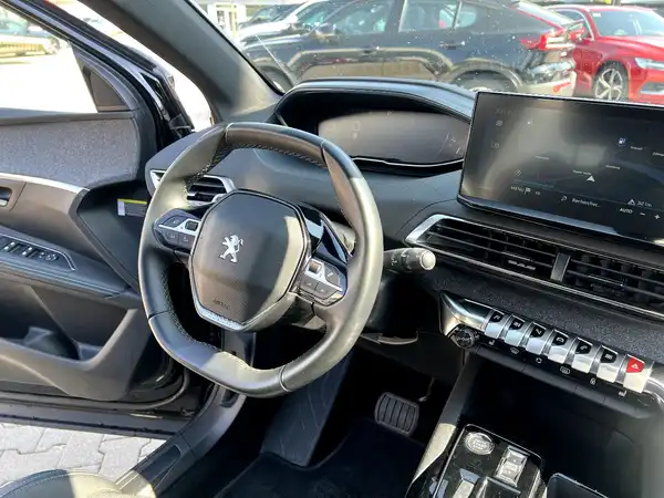 PEUGEOT 5008 (25/26)