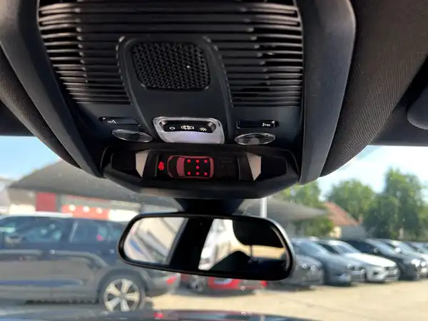 PEUGEOT 5008 (26/26)