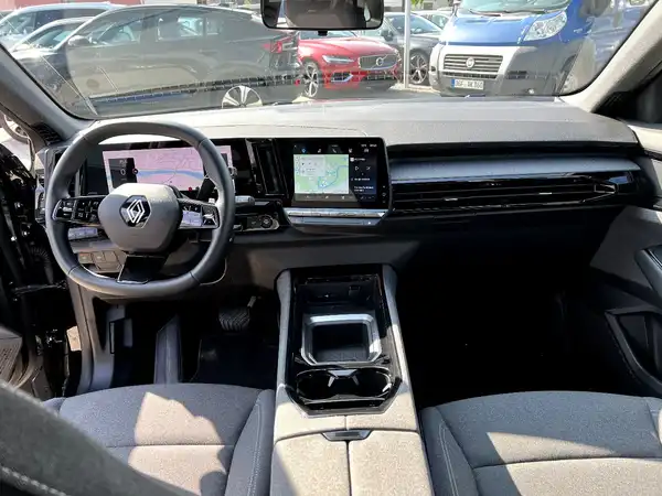 RENAULT AUSTRAL (18/27)