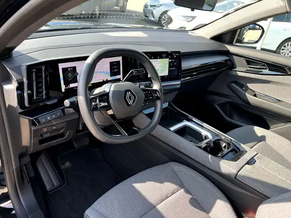 RENAULT AUSTRAL (9/27)