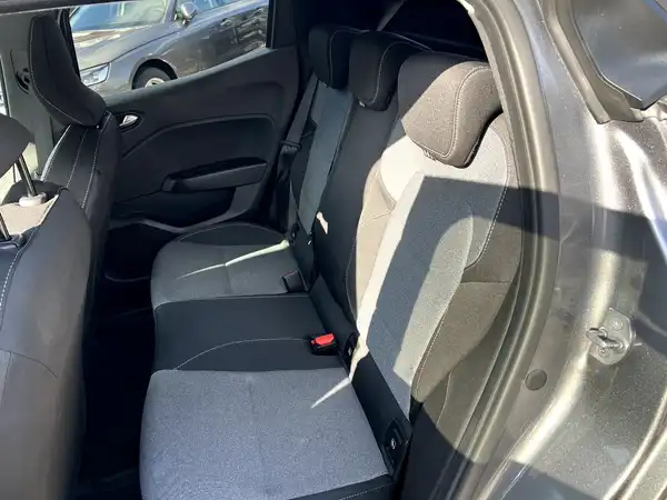 RENAULT CLIO (13/26)