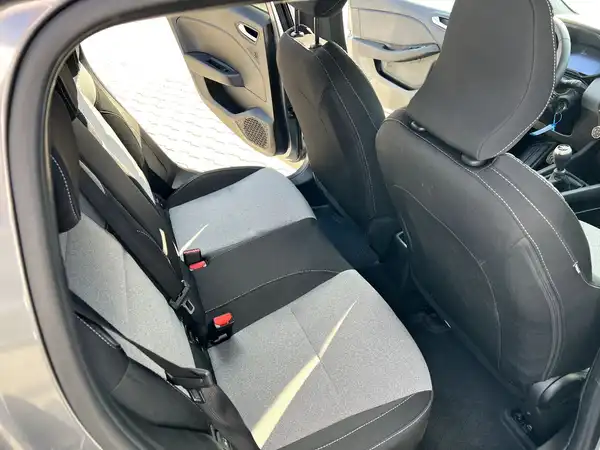 RENAULT CLIO (15/26)