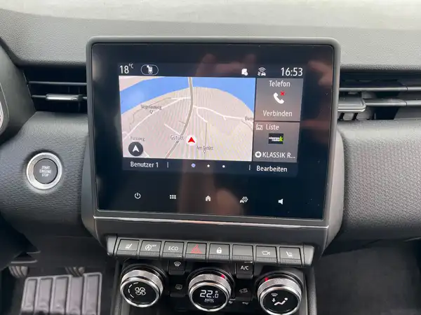 RENAULT CLIO (24/26)