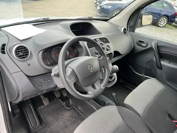 RENAULT KANGOO (15/26)