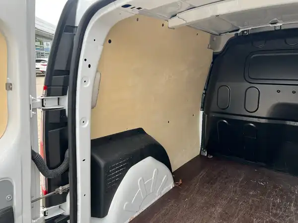 RENAULT KANGOO (9/26)