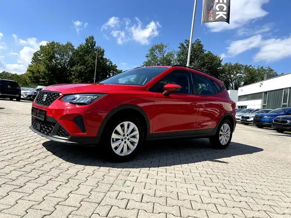 SEAT ARONA (1/26)