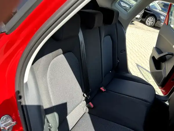 SEAT ARONA (16/26)