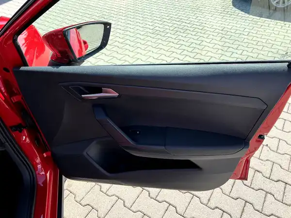 SEAT ARONA (19/26)
