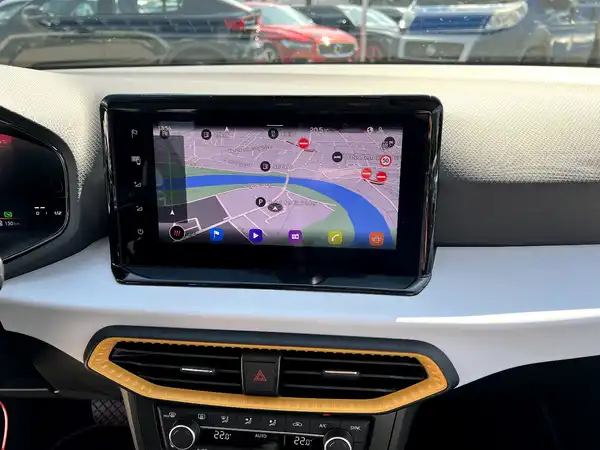 SEAT ARONA (24/26)