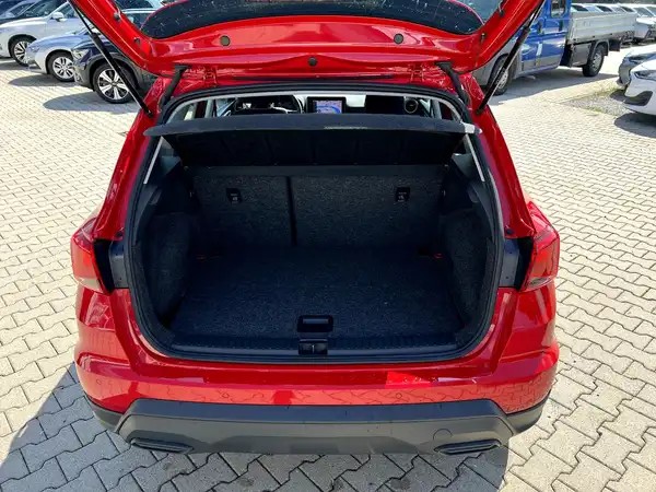 SEAT ARONA (7/26)