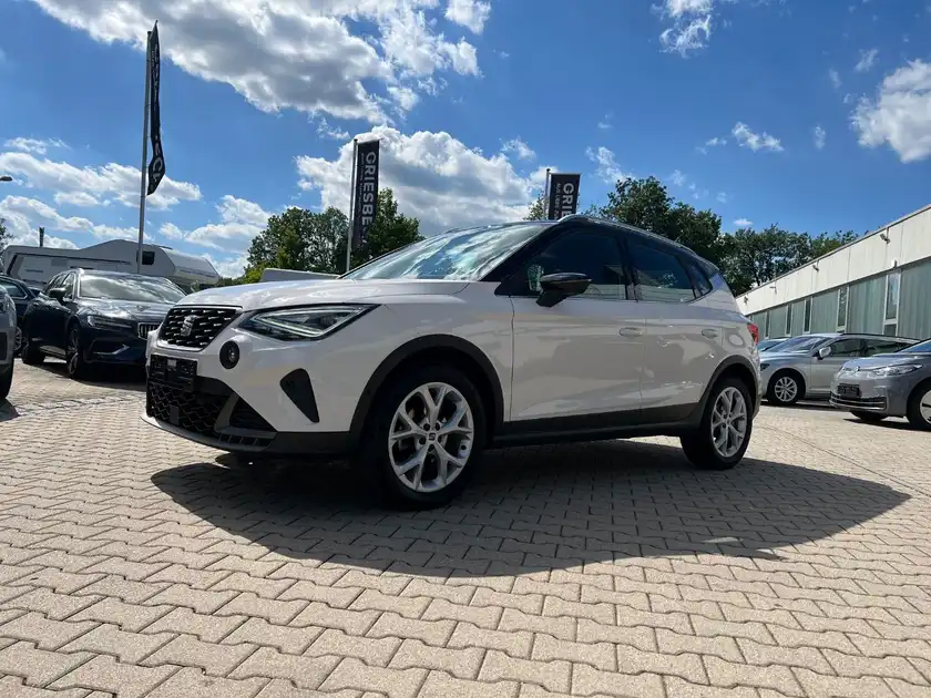 SEAT ARONA (1/26)