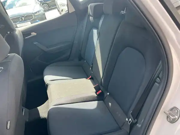 SEAT ARONA (13/26)