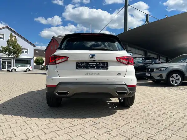 SEAT ARONA (3/26)