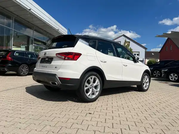 SEAT ARONA (4/26)