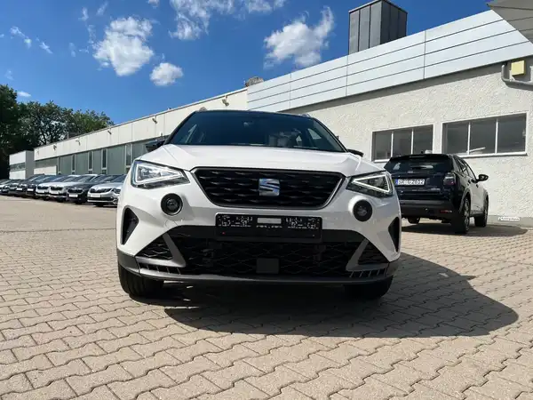 SEAT ARONA (6/26)