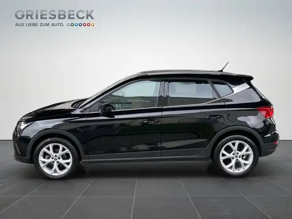 SEAT ARONA (2/19)