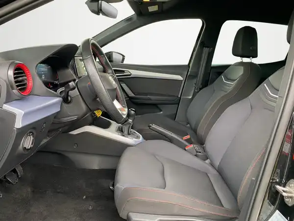 SEAT ARONA (7/19)