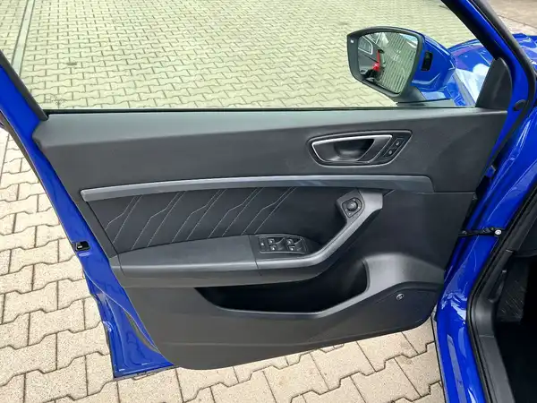 SEAT ATECA (11/28)