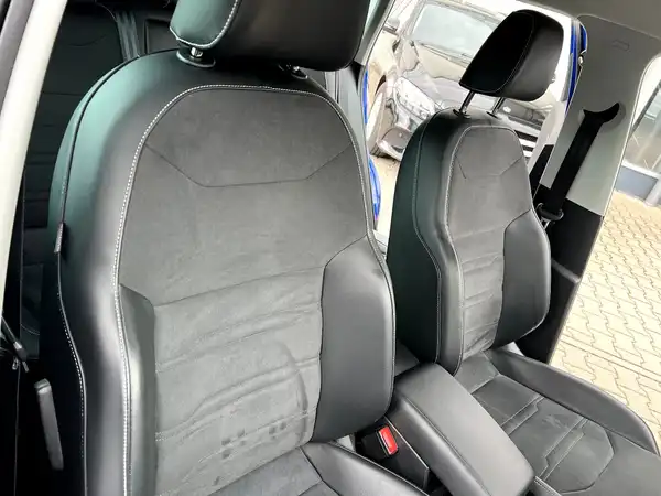 SEAT ATECA (23/28)