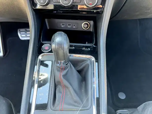 SEAT ATECA (24/28)