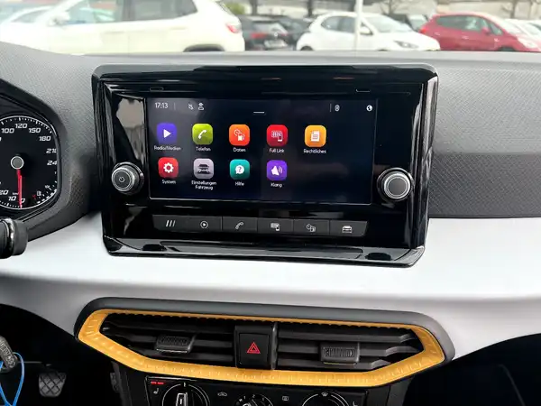 SEAT IBIZA (24/26)