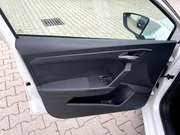 SEAT IBIZA (10/26)