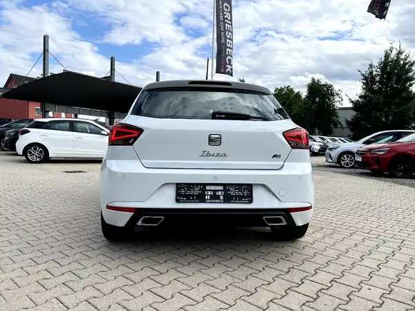SEAT IBIZA (2/26)
