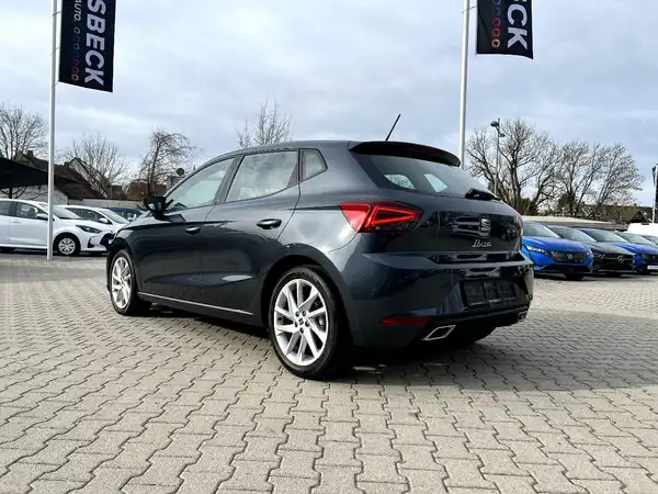 SEAT IBIZA (2/26)