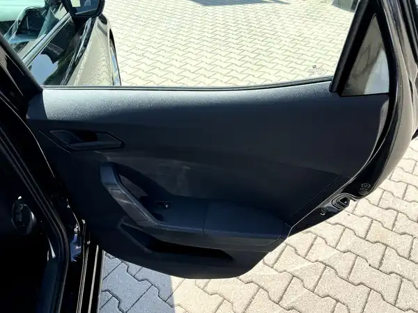 SEAT IBIZA (14/26)
