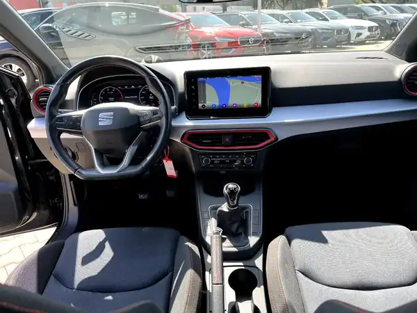 SEAT IBIZA (18/26)