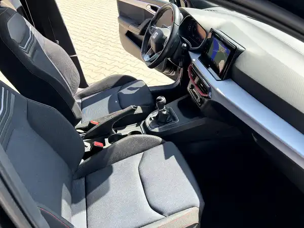 SEAT IBIZA (20/26)