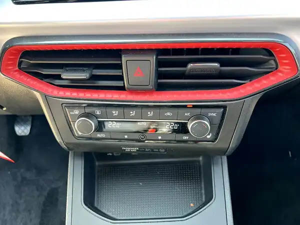 SEAT IBIZA (23/26)