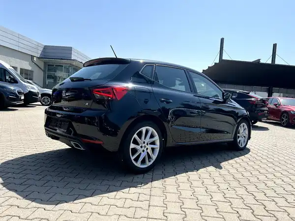 SEAT IBIZA (4/26)