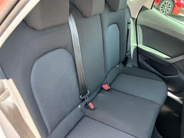 SEAT IBIZA (17/26)