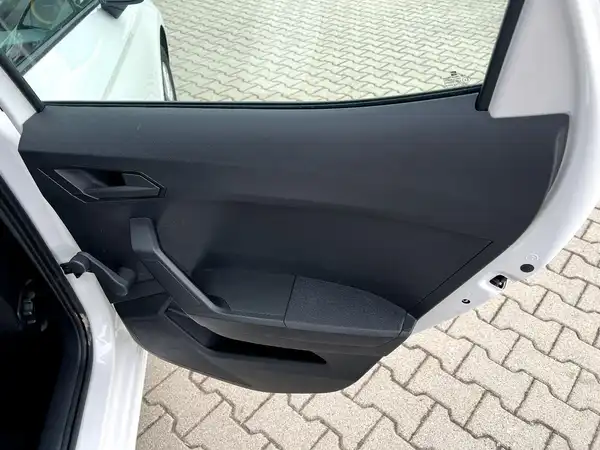 SEAT IBIZA (14/26)