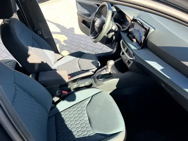 SEAT IBIZA (21/26)
