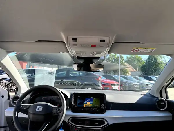 SEAT IBIZA (17/26)