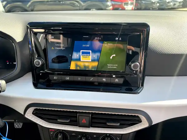 SEAT IBIZA (24/26)