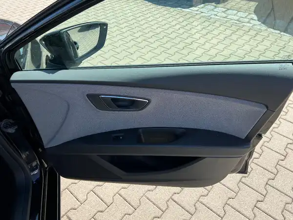 SEAT LEON CUPRA SPORTSTOURER (19/26)