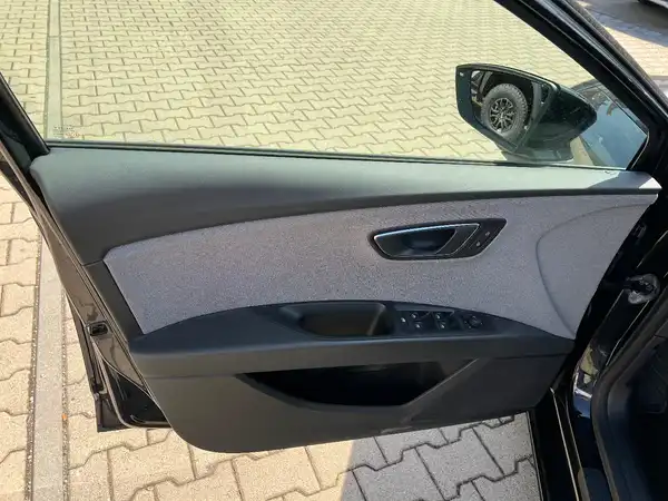 SEAT LEON CUPRA SPORTSTOURER (10/26)