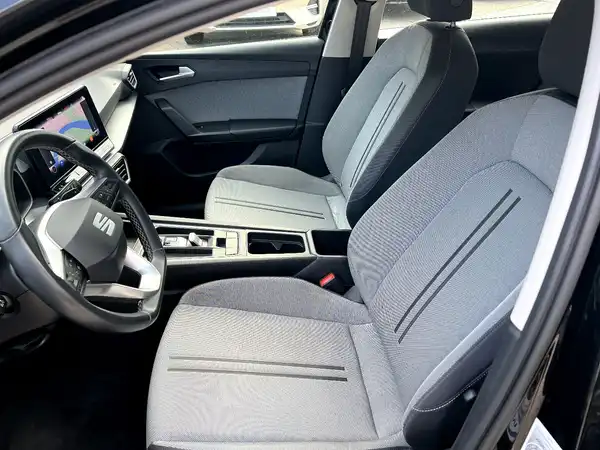 SEAT LEON CUPRA SPORTSTOURER (8/26)